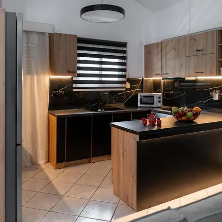 Apartment Ventus, 40sqm Private Pool & Hot Tub!