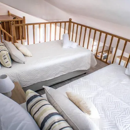 Ventus, 40sqm Private Pool & Hot Tub! Apartment Roussospition
